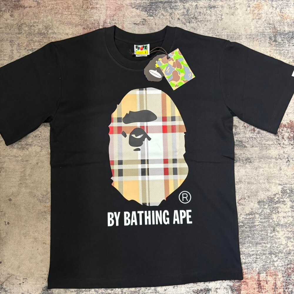 A Bathing Ape (BAPE) Men's Black T-shirt